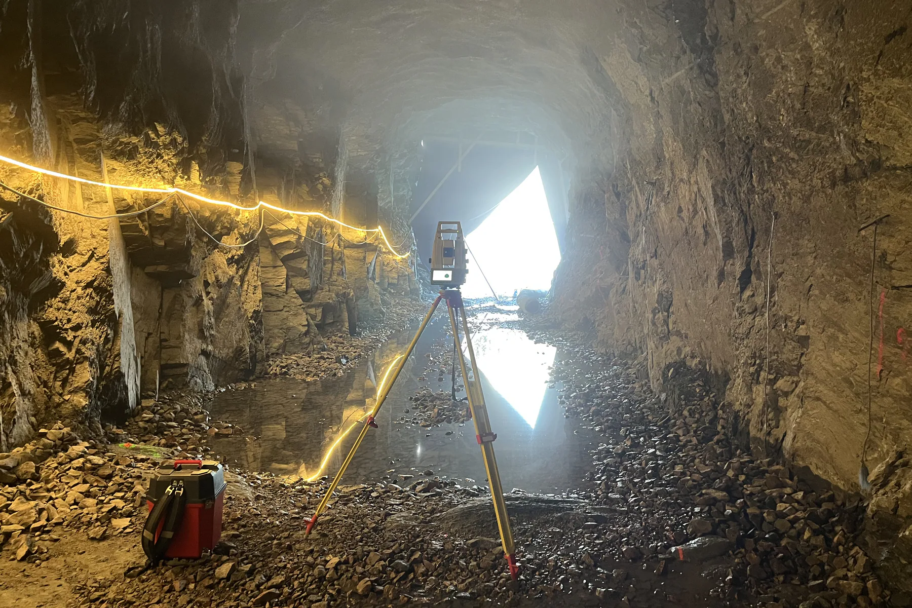 Laserskanning og innmåling inne i en tunnel